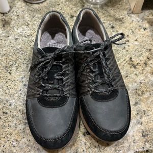 Dansko sneaker worn a few times 37